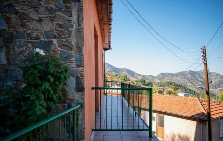 Σπίτι Με Θέα Alona Exterior foto